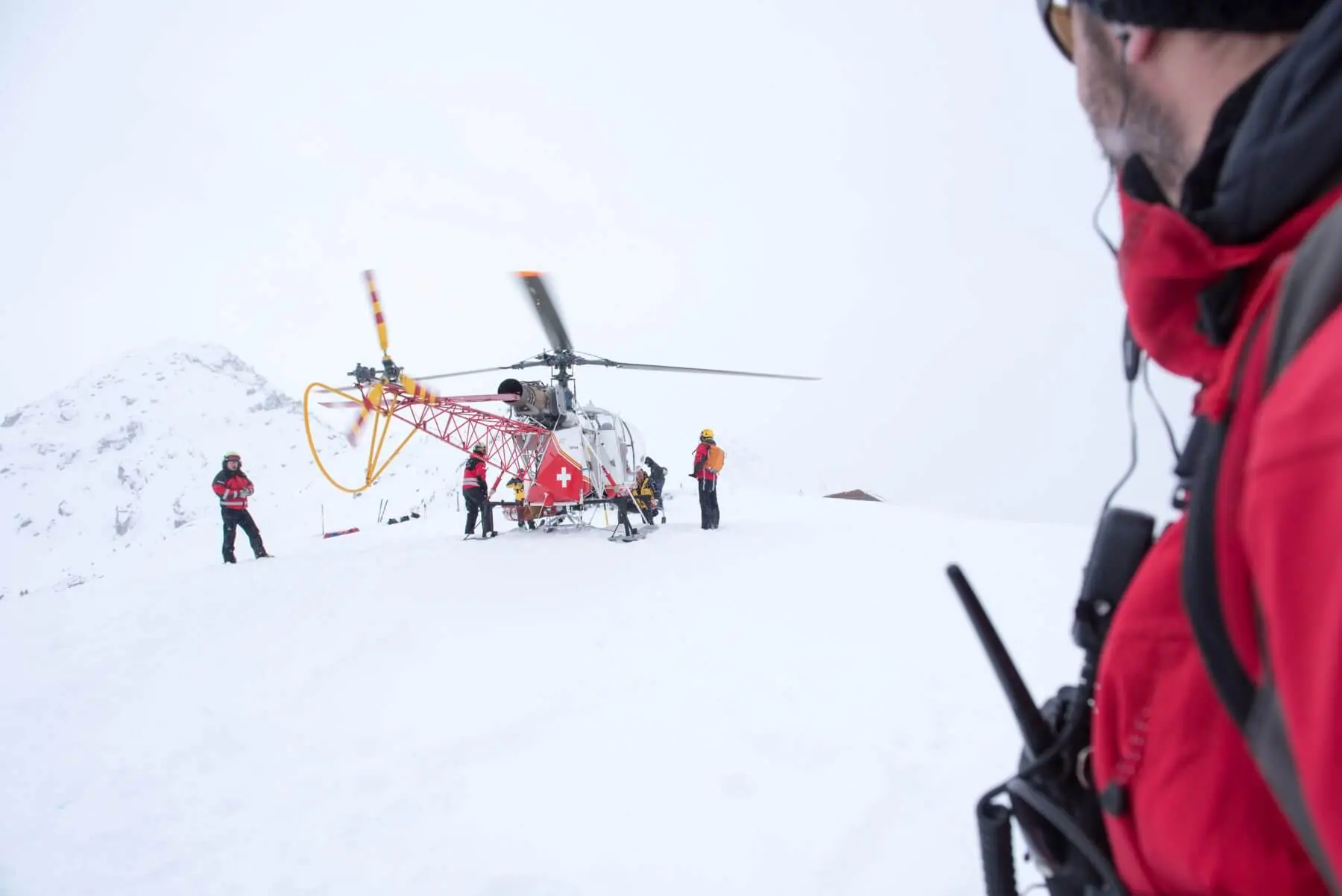  rescate police valais alpes suizos