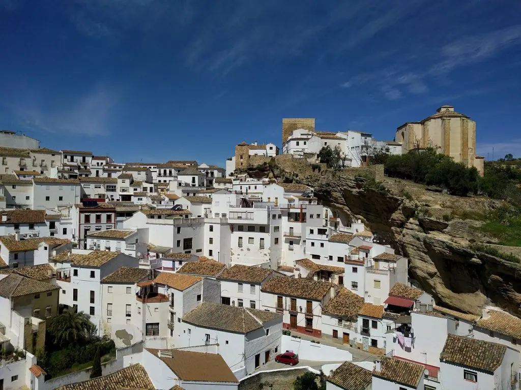 los 11 pueblos mas bonitos de españa_ setenil de las bodegas