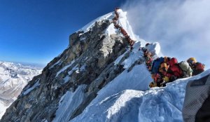 Día Mundial del Everest: el lado oscuro de la montaña más alta del mundo