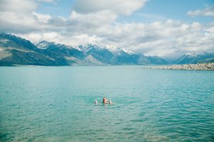 5 riesgos de bañarse en lagos y embalses que debes conocer