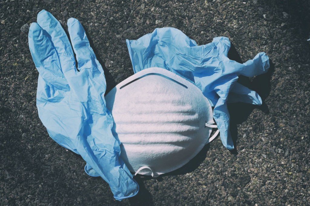 mascarilla-guantes-coronavirus-contaminacion