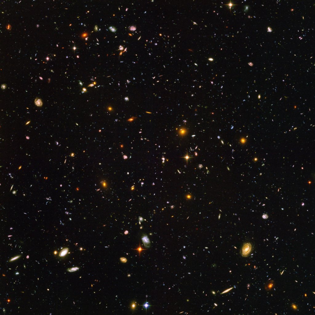 El campo ultraprofundo de Hubble muestra una cantidad enorme de galaxias en una región muy pequeña del firmamento.