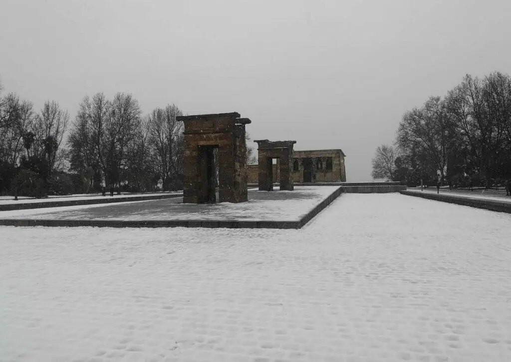 Templo de Debod en la nevada del 8 de enero de 2021 en Madrid