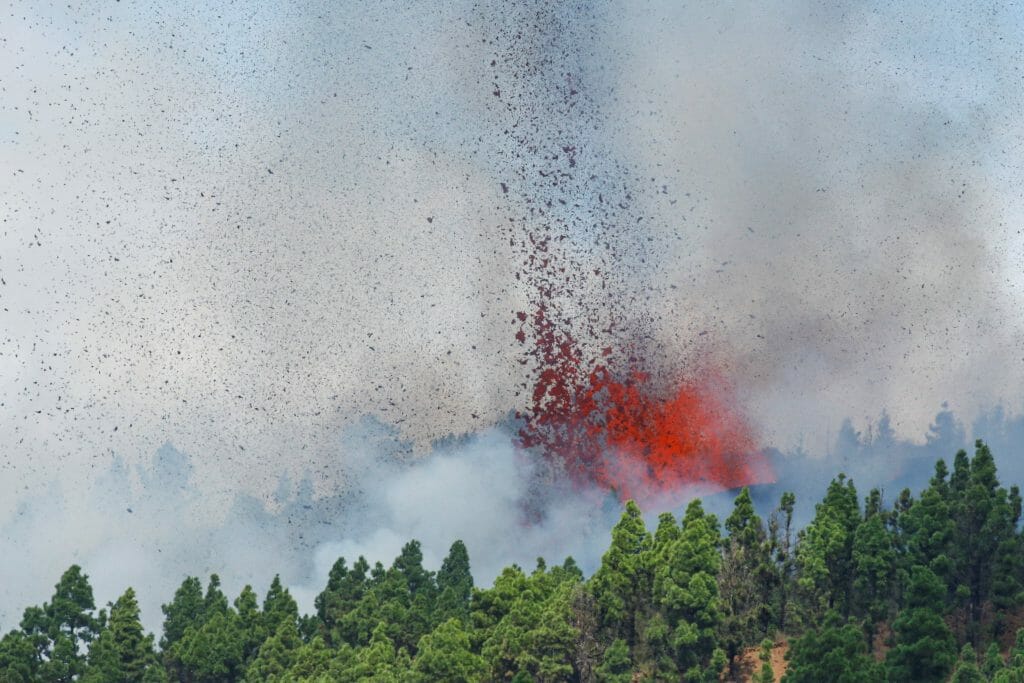 lava erupcion volcan la palma septiembre 2021