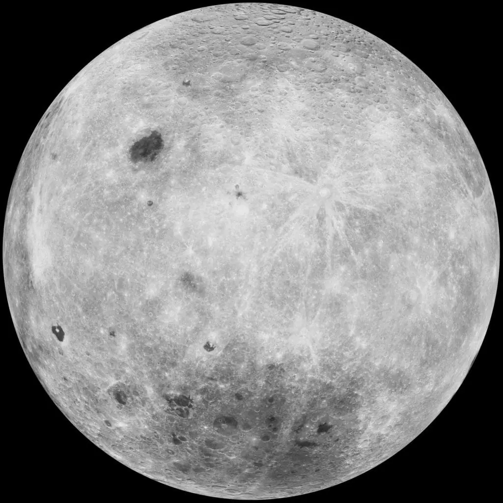 10 curiosidades sobre la Luna: contiene uno de los mayores cráteres de impacto del Sistema Solar.