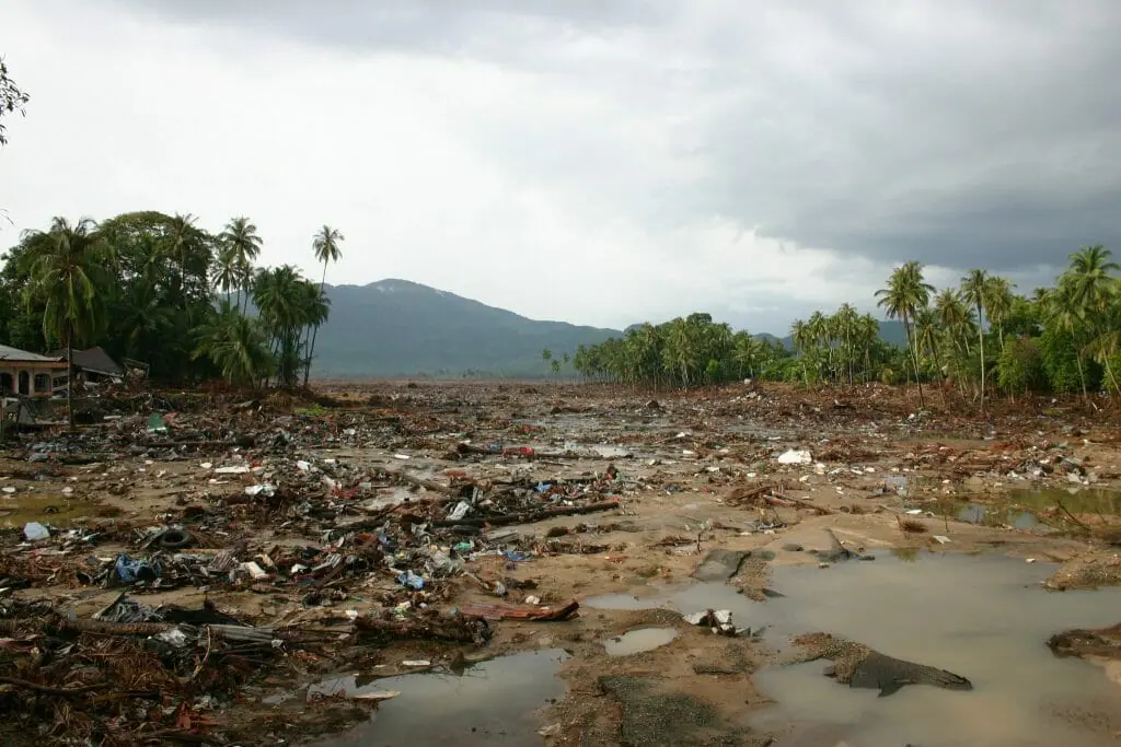 tsunami-2004-Indonesia