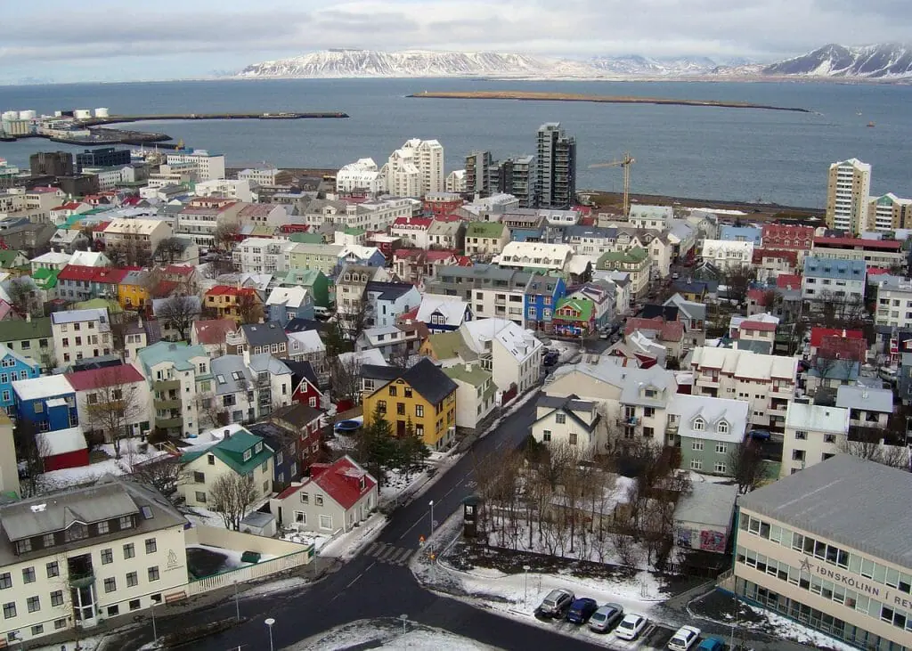 mejores destinos noviembre Reikjavik casas de colores
