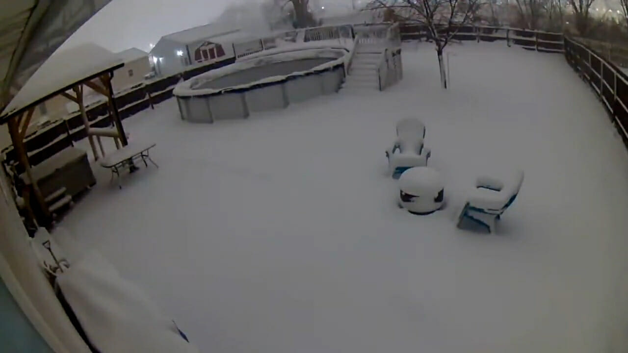 “Lake effect” snow: New York, buried in snow