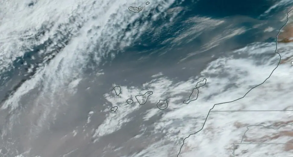 Tiempo en Canarias ¿Cuándo acaba la calima? Imagen del satélite GOES-16 el 28 de diciembre de 2022. Fuente: NASA
