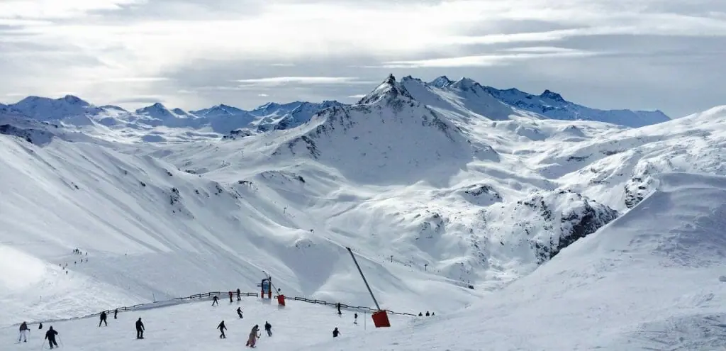 Las estaciones de esquí que tienen más nieve ahora mismo en España (1)