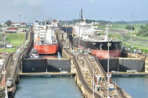 La intensa sequía en el Canal de Panamá obliga a limitar el tráfico marítimo