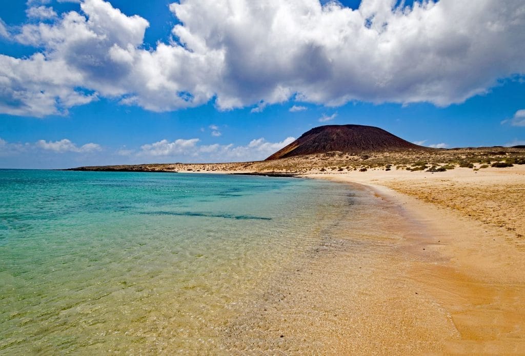 los-7-destinos-espa-oles-que-conviene-visitar-antes-de-junio-y-se
