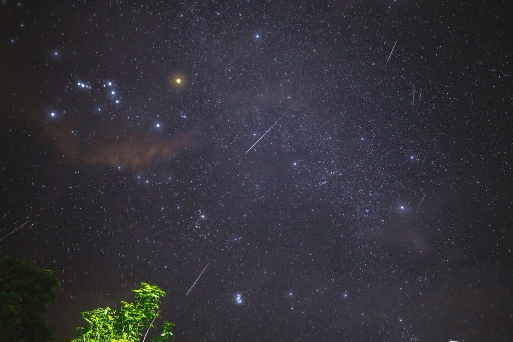 todo-sobre-las-liridas-la-lluvia-de-estrellas-de-abril