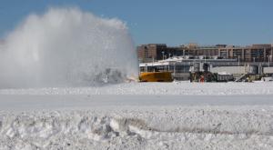 Gran nevada en el aeropuerto de Washington