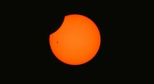 Así se ha visto el eclipse solar en directo en España y otras partes del mundo