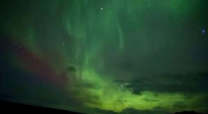Explosión de auroras boreales tras la tormenta solar