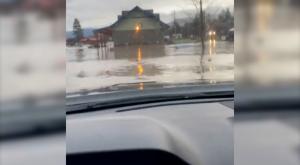 Graves inundaciones afectan a la zona de Columbia Británica en Canadá