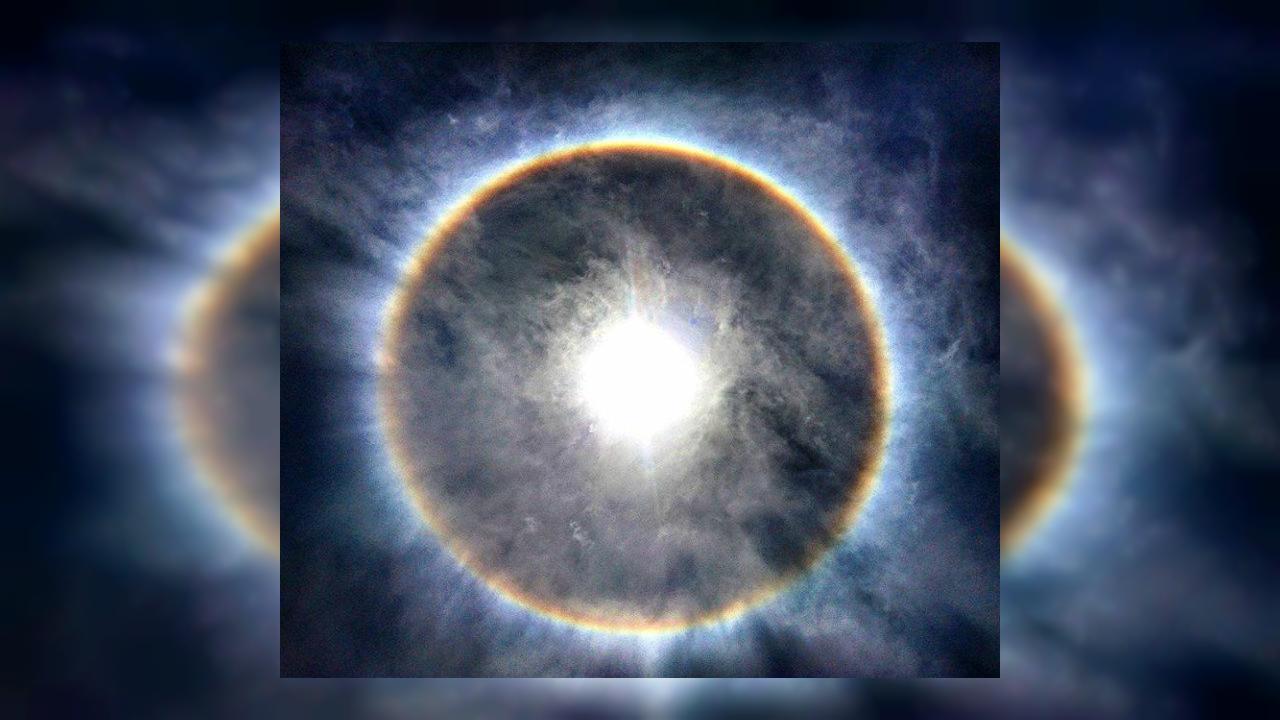 Espectacular Arcoiris De Fuego Y Halo Solar